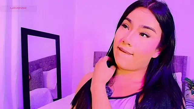 Snapshot of Vale_prado chatting on 12-20-25, 11:28 Vale prado online show from 12-20-25, 11:28