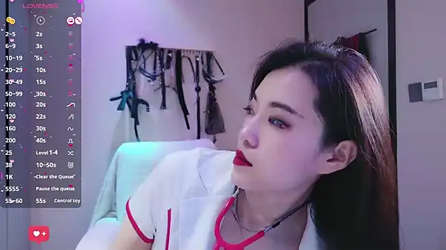 Snapshot of KISS-KISSME chatting on 12-20-25, 08:32 KISS-KISSME online show from 12-20-25, 08:32