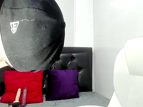 SubGirlRs online show from 10-29-25, 04:53