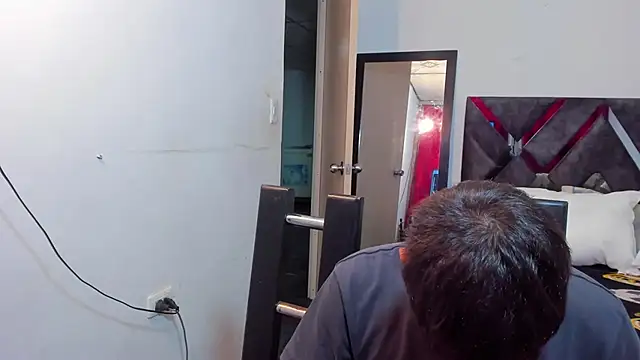 MollyandFher online show from 11-17-25, 01:11