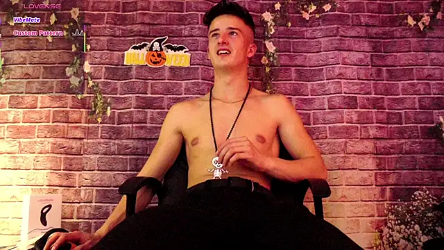 SirReedd online show from 10-29-25, 05:58