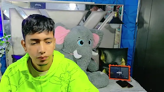 darwinandbrayann online show from 12-21-25, 04:08