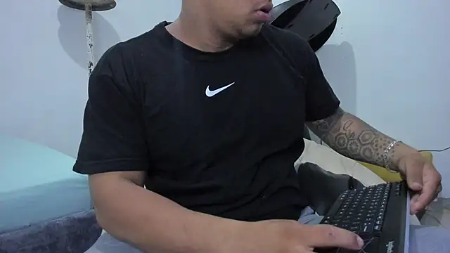 LucassFoster online show from 11-13-25, 08:41