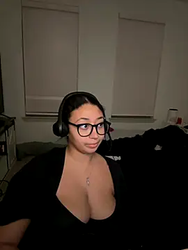 minha baby online show from 11-15-25, 01:36