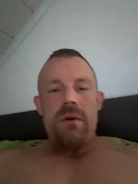 Snapshot of superbertok chatting on 05-16-26, 07:27 superbertok online show from 05-16-26, 07:27
