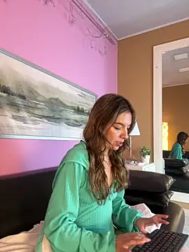 kittyblooms online show from 04-27-26, 01:09