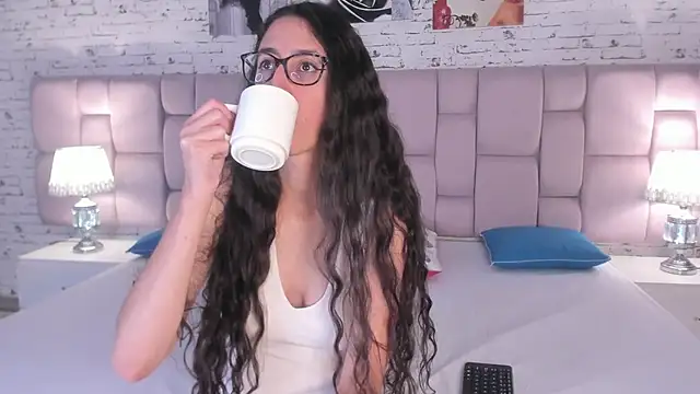 GirafMusic online show from 11-19-25, 01:11