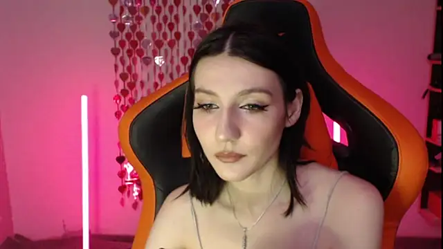 Snapshot of honbliss chatting on 01-09-26, 12:46 honbliss online show from 01-09-26, 12:46