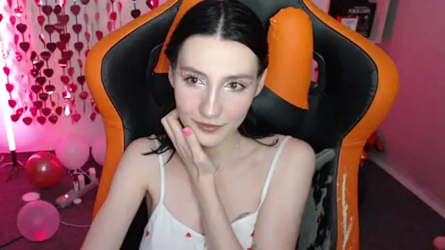 Snapshot of honbliss chatting on 02-14-26, 11:56 honbliss online show from 02-14-26, 11:56