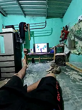 AntoniGM25 online show from 10-31-25, 01:06