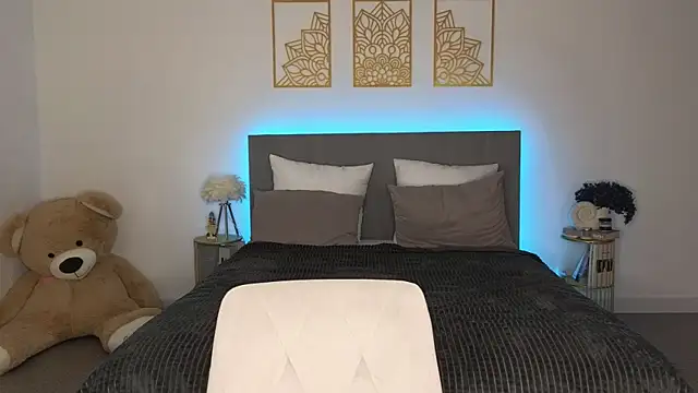 adele armass online show from 04-16-26, 08:42