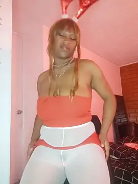 Snapshot of EvonyFoxxx chatting on 12-16-25, 12:26 EvonyFoxxx online show from 12-16-25, 12:26