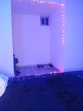 Snapshot of EvonyFoxxx chatting on 12-22-25, 11:46 EvonyFoxxx online show from 12-22-25, 11:46