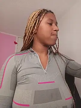 Snapshot of EvonyFoxxx chatting on 03-12-26, 10:38 EvonyFoxxx online show from 03-12-26, 10:38