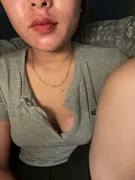 Snapshot of lylyyou chatting on 12-16-25, 01:05 lylyyou online show from 12-16-25, 01:05