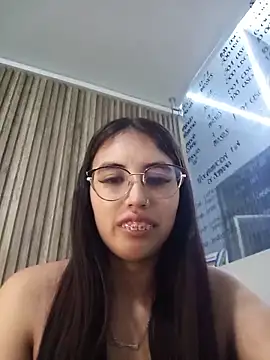 Valk submissive online show from 04-28-26, 03:55