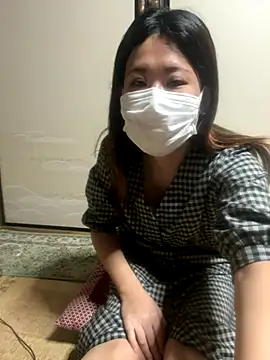 tsuk4s4  online show from 11-04-25, 02:43