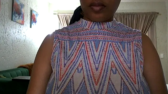 Snapshot of NewBeginnings8 chatting on 11-25-25, 07:30 NewBeginnings8 online show from 11-25-25, 07:30