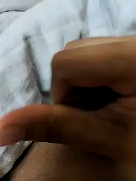 Snapshot of Sexy_Kashish11 chatting on 12-05-25, 07:43 Sexy Kashish11 online show from 12-05-25, 07:43