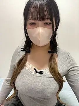 Snapshot of emiri_da_nyan chatting on 06-09-26, 03:23 emiri da nyan online show from 06-09-26, 03:23