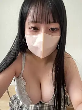 Snapshot of emiri_da_nyan chatting on 06-16-26, 03:09 emiri da nyan online show from 06-16-26, 03:09
