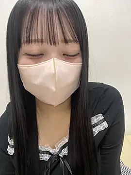 Snapshot of emiri_da_nyan chatting on 06-18-26, 03:18 emiri da nyan online show from 06-18-26, 03:18