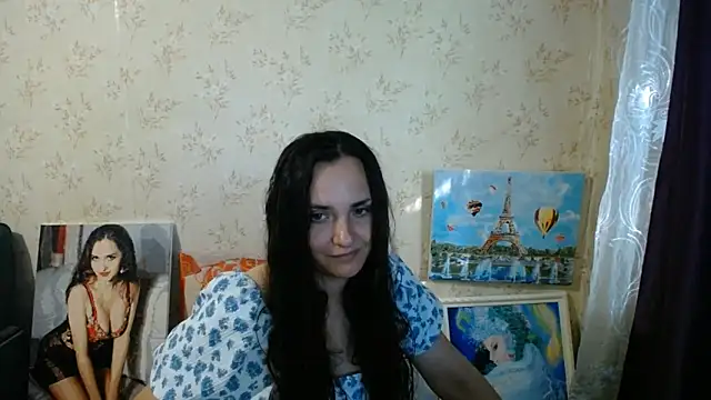 Snapshot of VoulezVous_Angel chatting on 05-28-26, 04:43 VoulezVous Angel online show from 05-28-26, 04:43