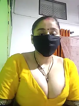 Hot dolls online show from 10-30-25, 06:52