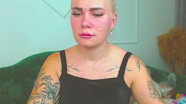 lada love online show from 11-08-25, 09:13