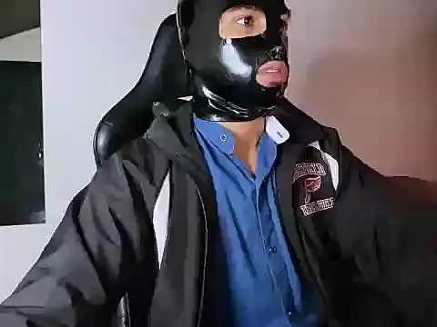 Snapshot of 3v1l chatting on 11-02-25, 09:50 3v1l online show from 11-02-25, 09:50