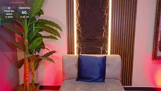 Snapshot of Zooe_willss chatting on 11-15-25, 07:43 Zooe willss online show from 11-15-25, 07:43