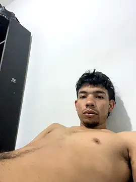 Snapshot of starboy2812 chatting on 11-01-25, 10:17 starboy2812 online show from 11-01-25, 10:17