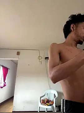 Snapshot of starboy2812 chatting on 12-16-25, 09:31 starboy2812 online show from 12-16-25, 09:31