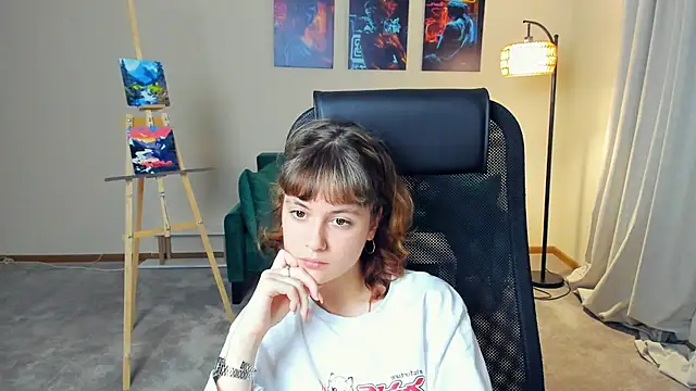 Snapshot of SharynMannes chatting on 10-31-25, 01:56 SharynMannes online show from 10-31-25, 01:56