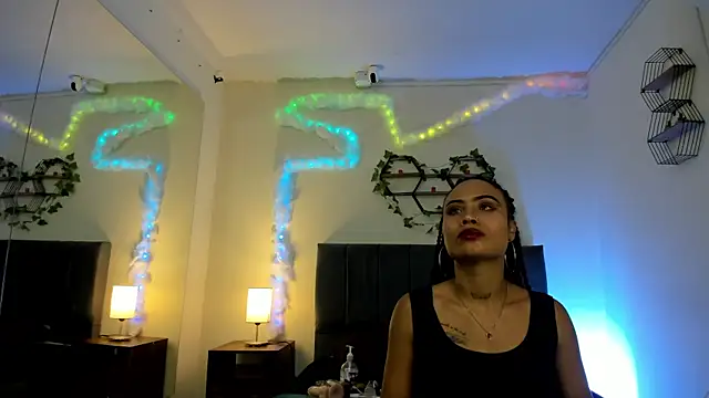 Lucerop  online show from 04-28-26, 03:22