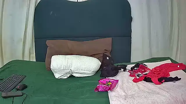 Squirt bitchxxx online show from 11-09-25, 07:12