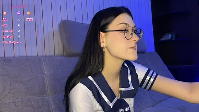 LinnaFairy online show from 12-21-25, 08:38