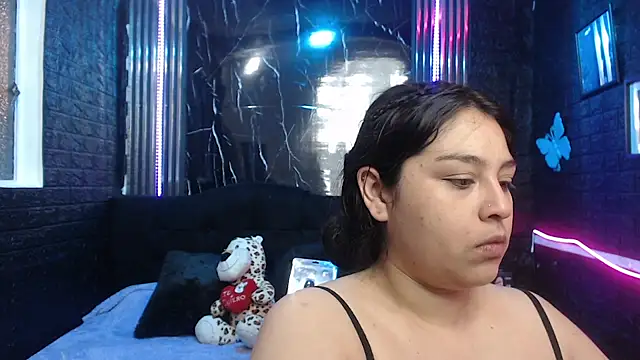 Snapshot of lehia_285 chatting on 05-30-26, 01:19 lehia 285 online show from 05-30-26, 01:19