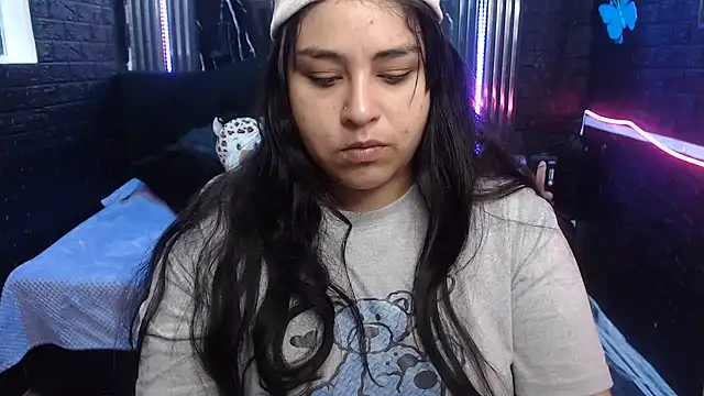 Snapshot of lehia_285 chatting on 06-02-26, 01:24 lehia 285 online show from 06-02-26, 01:24