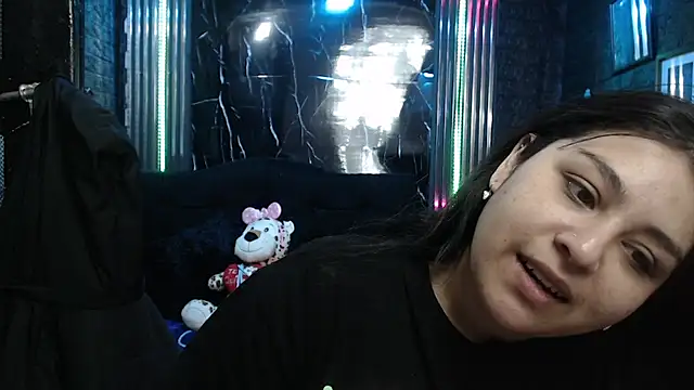 Snapshot of lehia_285 chatting on 06-11-26, 01:09 lehia 285 online show from 06-11-26, 01:09