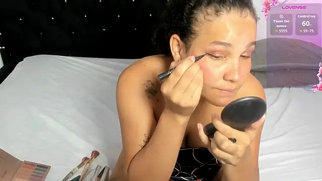 Snapshot of Olena_hot10 chatting on 12-18-25, 02:01 Olena hot10 online show from 12-18-25, 02:01