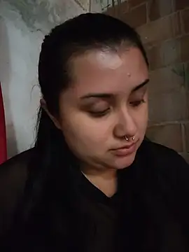 CurvyNoir online show from 12-20-25, 04:47