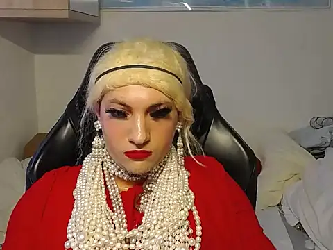 VanesaCrossic online show from 12-23-25, 09:07