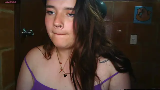 Charlotte Allen  online show from 11-05-25, 01:38