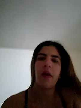 Snapshot of Monitaxlove chatting on 11-18-25, 06:23 Monitaxlove online show from 11-18-25, 06:23