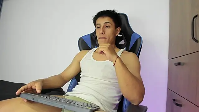 dorman boy online show from 11-10-25, 02:10