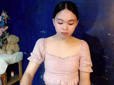 lustfullakim online show from 12-21-25, 12:23