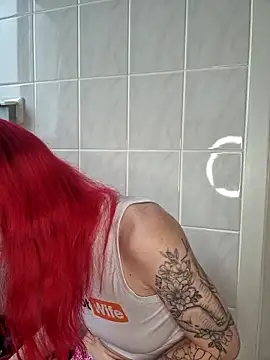 SkinnyGinny online show from 11-10-25, 09:08