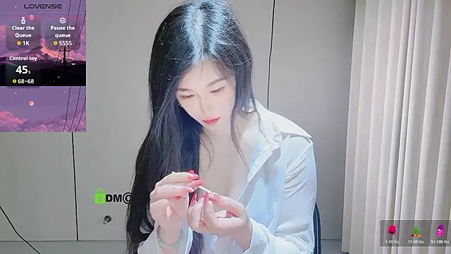 YunShan-33 online show from 03-18-26, 01:53