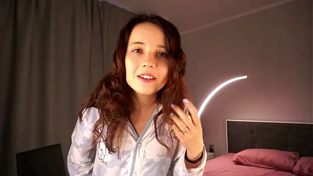 Snapshot of MonikaStablein chatting on 11-01-25, 05:42 MonikaStablein online show from 11-01-25, 05:42